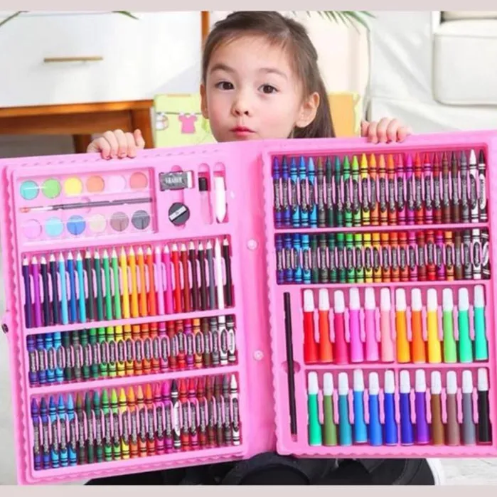 Estojo Maleta Pintura Infantil Kit pintura 24peças a 150 peças Canetinhas Giz Lápis Cores e Tamanhos Variados + Desenhos Para Colorir Presente infantil