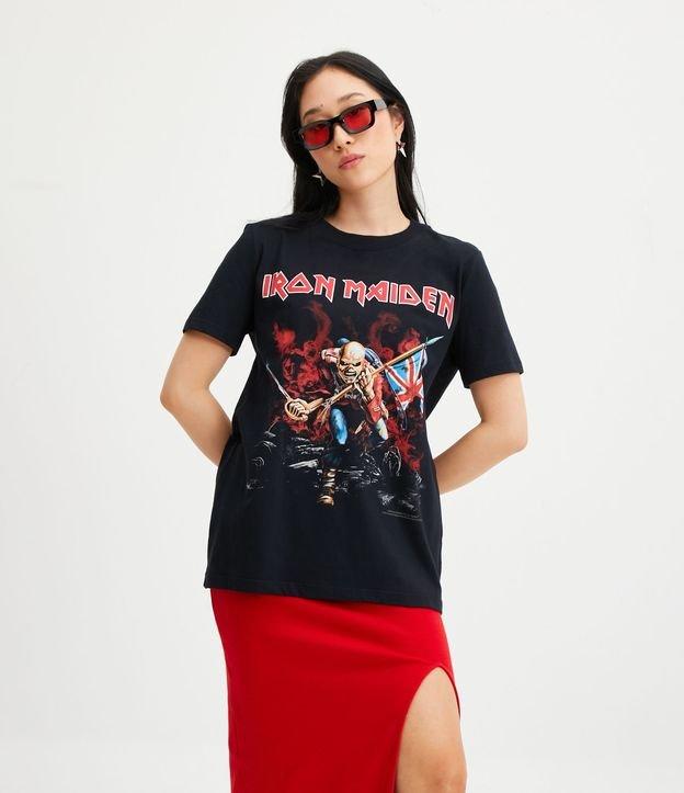Camiseta em Meia Malha com Estampa Iron Maiden